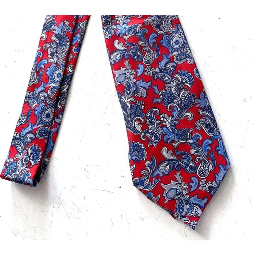 Daniel Cremieux Neck Tie Nwt Red Paisley Silk Seven 7 Fold Hand Made in Italy